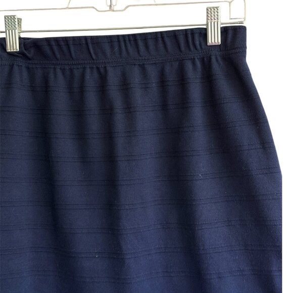 Navy Blue Skirt - Picture 3 of 6